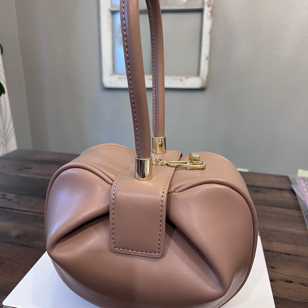 Blogger’s favorite fashion bag
